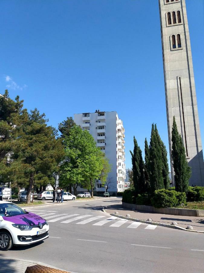 Apartman Simple Mostar Bagian luar foto