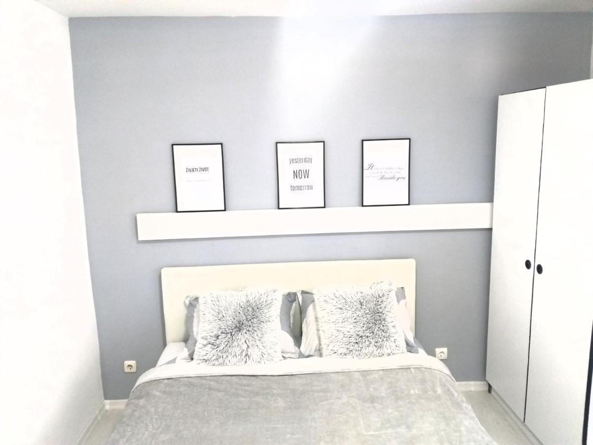 Apartman Simple Mostar Bagian luar foto